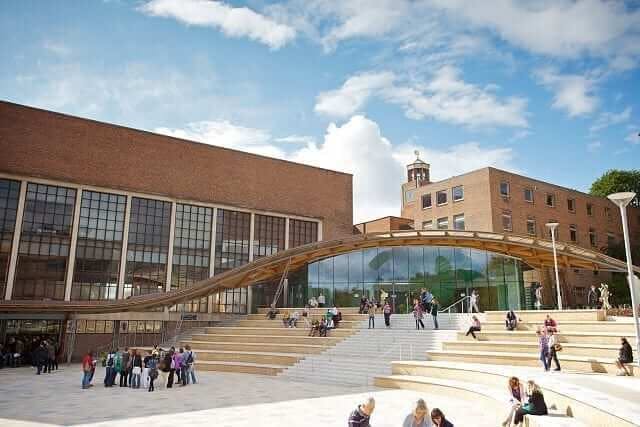 University of Exeter Piazza